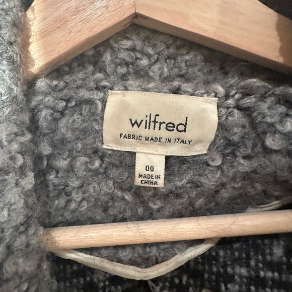Aritzia Wilfred grey jacket / shacket / sweater - Picture 2 of 2